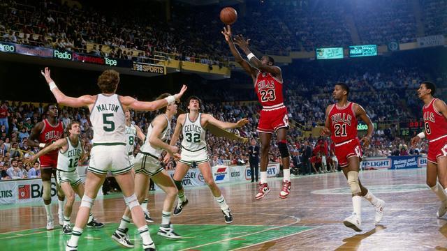 乔丹创造的季后赛63分历史纪录，为何连常规赛得分前30都挤不进？