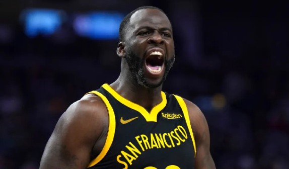 进攻效率不错但关键犯规葬送胜利，追梦取12分7板，正负值-19